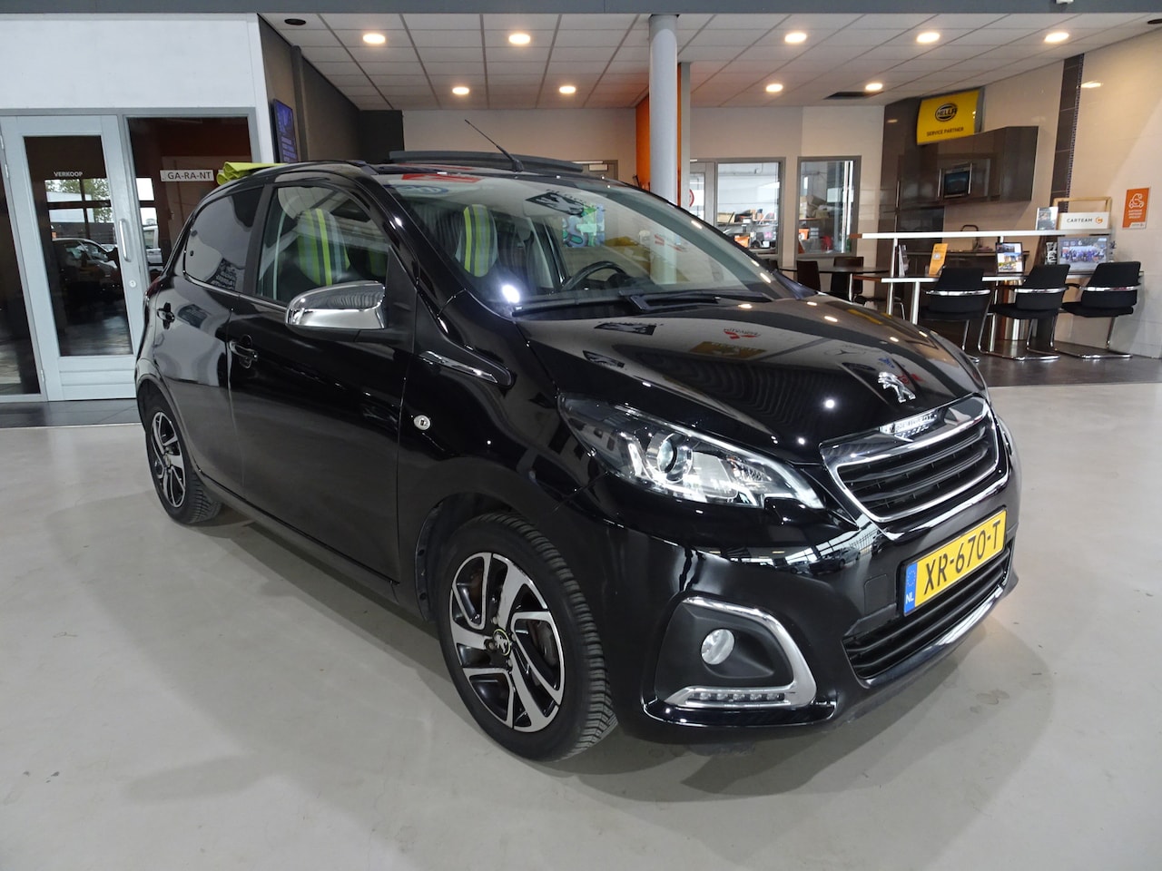 Peugeot 108 - 1.0 e-VTi Allure TOP! Cabrio | Climate | Carplay | Camera - AutoWereld.nl