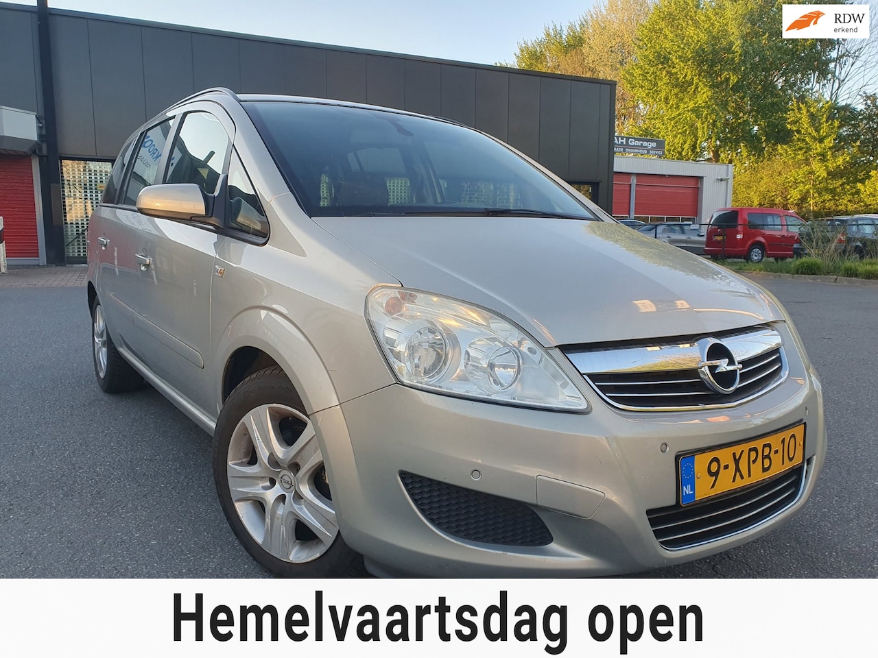 Opel Zafira - 1.8 Executive Automaat | 140 pk | 7-persoons | Climate | Cruise - AutoWereld.nl
