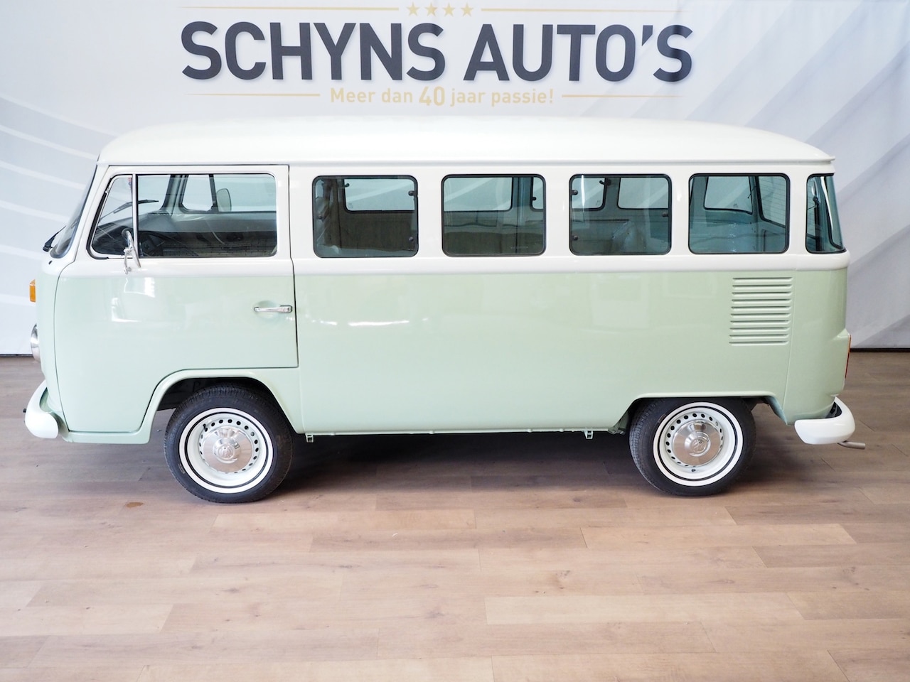 Volkswagen T2 - VW Combi T2(?) Brasil Camper Bus – FULLY PROFESSIONAL RESTORED - AutoWereld.nl