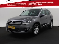 Volkswagen Tiguan - 1.4 TSI Sport&Style Nav | Pdc | Trekhaak | Clima 04-2012 166.948 KM