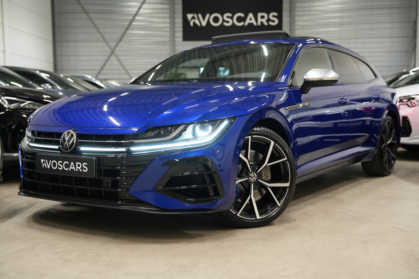 Volkswagen Arteon Shooting Brake - 2.0 TSI R 320PK * Pano - Kuipstoelen - Trekhaak - 360° Cam - 20" - Harman Kardon * - AutoWereld.nl
