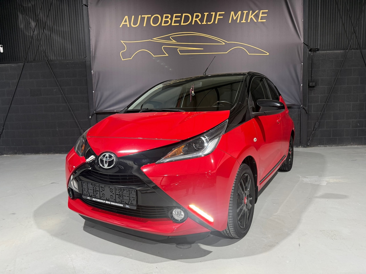 Toyota Aygo - 1.0 VVT-i x-cite 1.0 VVT-i x-cite - AutoWereld.nl