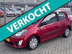 Renault Twingo - 1.2 Dynamique Sport NL AUTO NAP Airco l 2e eigenaar DEALER OH l TOPSTAAT l LUXE UITVOERING
