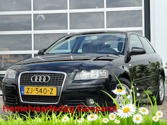 Audi A3 Sportback - 1.6 Attraction Pro Line 100pk | Airco automatisch | Cruise control | Elektrische ramen voo
