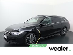 Volkswagen Passat Variant - R-Line Edition 1.5 eHybrid 150 kW / 204 PK DSG | Trekhaak wegklapbare kogel | Stoelverwarm