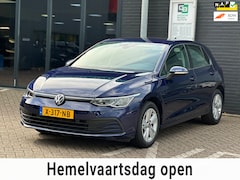 Volkswagen Golf - 1.0 eTSI Life /DIGTAAL Cockpit/CAMERA/CARPLAY/SFEERVERLICHTING
