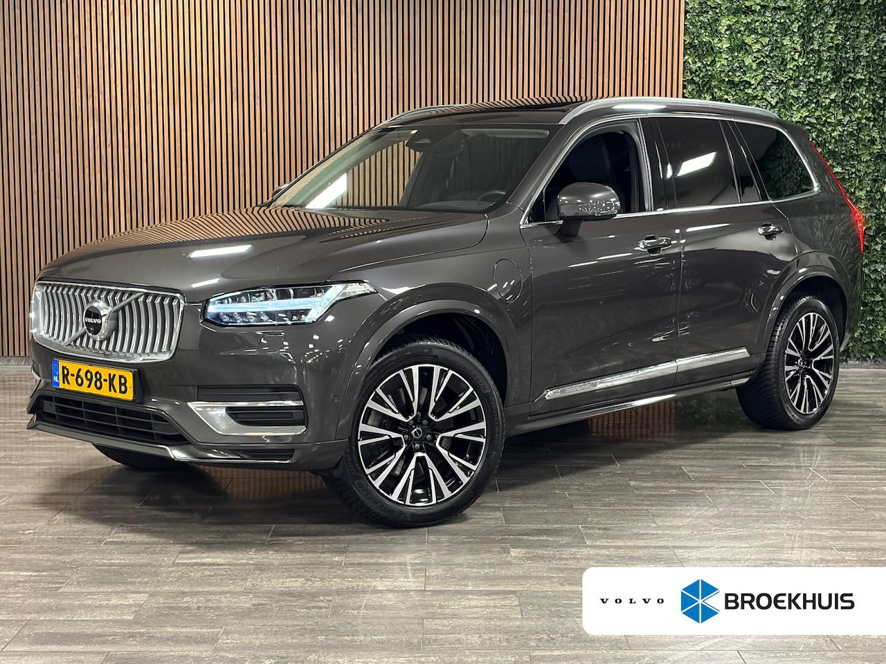 Volvo XC90 - T8 AWD Recharge Plus Bright Long Range | Trekhaak | 360° Camera | Harman Kardon | 455pk | - AutoWereld.nl
