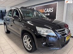 Volkswagen Tiguan - 2.0 TSI Comfort&Design 4Motion| Carplay |