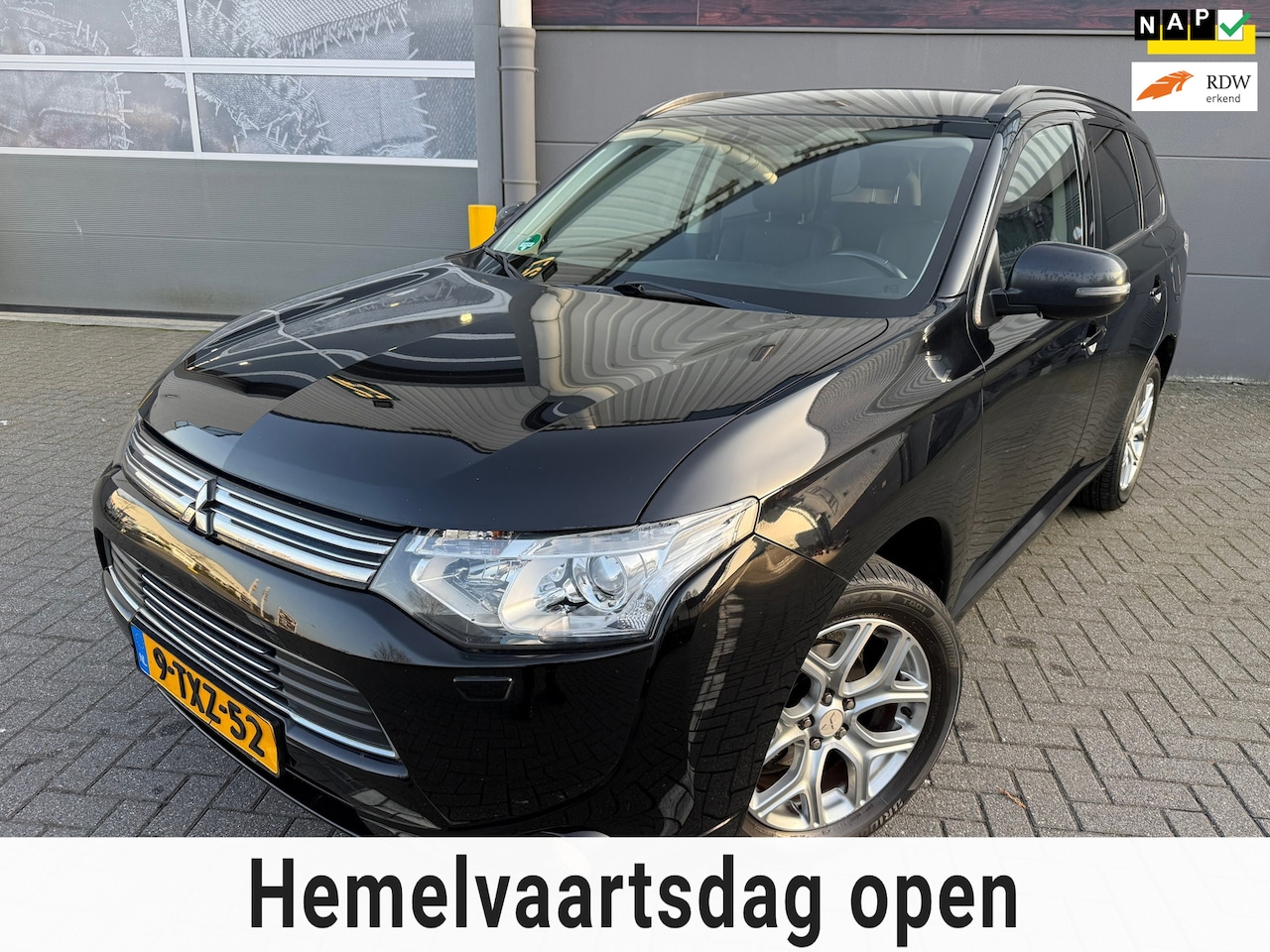 Mitsubishi Outlander - 2.0 PHEV Executive Edition*CAMERA*TRAKHAAK*CRUISE*NAVI* - AutoWereld.nl