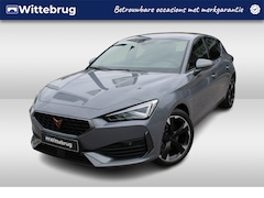 CUPRA Leon - 1.4 e-Hybrid 204pk Performance DSG Automaat / Navigatie / LM 18 inch / Kuipstoel / Keyless