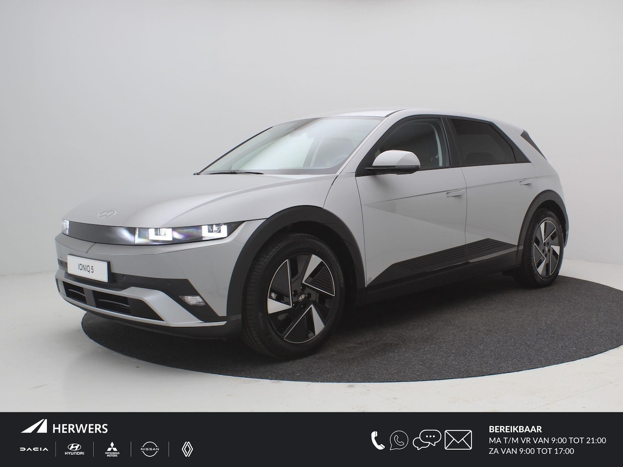 Hyundai IONIQ 5 - Pure Edition 84 kWh / Nieuw direct leverbaar / 3-fase / Navigatie / Perkeersensoren / 100% - AutoWereld.nl