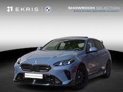 BMW 1-serie - 120 M Sportpakket Pro | 19 inch LM M Y-spaak | Stuurwielrand verwarmd | Extra getint glas