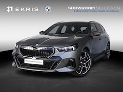 BMW 5-serie Touring - 530e | M Sportpakket Pro | Innovation Pack | Stuurwielrand verwarmd | Comfort Access | Pan