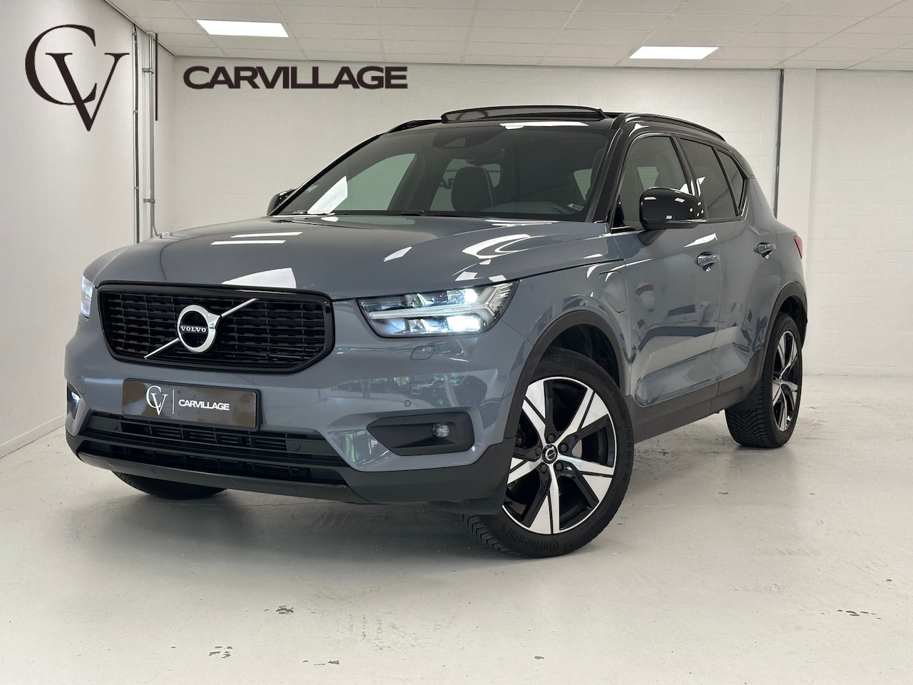 Volvo XC40 - 1.5 T5 Recharge R-Design | Thunder Grey | Panoramadak | Trekhaak | - AutoWereld.nl