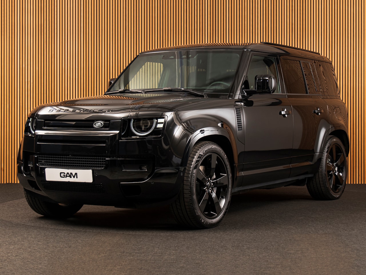 Land Rover Defender 110 - 2.0 P300e 110 X-Dynamic HSE MY26 | PANO | HUD | 22" | MERIDIAN 700W - AutoWereld.nl