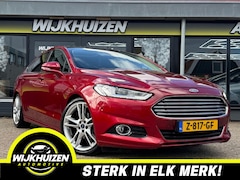 Ford Mondeo - 2.0 Titanium Automaat met Panorama dak Leder / Alcantara Vol opties