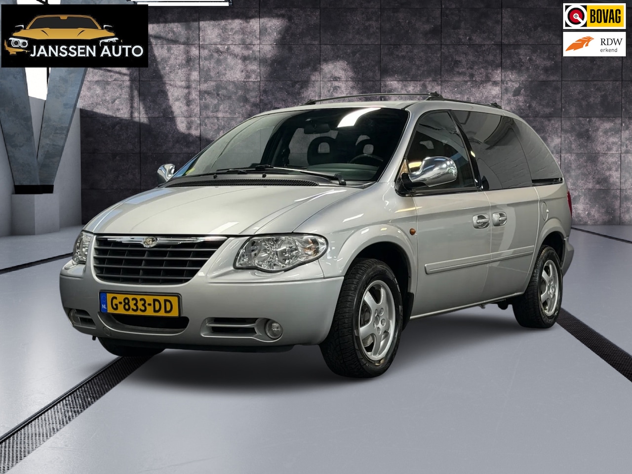 Chrysler Voyager - 3.3i V6 SE Luxe | Leder | Automaat | Elektr. Schuifdeuren | Topstaat | 2e eigenaar | 7 per - AutoWereld.nl