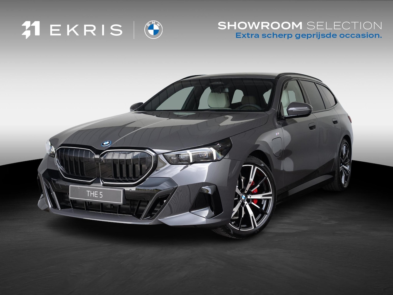 BMW 5-serie Touring - 530e | M Sportpakket Pro | Individual Lak | Innovation Pack | Comfort Pack | Elektr. Trekh - AutoWereld.nl