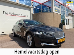 Jaguar XF - 2.2D |Camera|Trekhaak|Keyless|Climate|Navigatie|BT