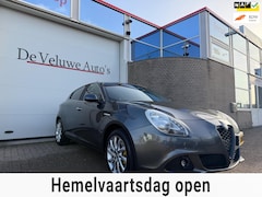 Alfa Romeo Giulietta - 1.4 T Distinctive|PDC|Clima|Cruise|