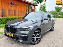 BMW X5 - XDrive45e M-sport, SoH 94% individual comfortstoelen, pano, trekhaak, H&K