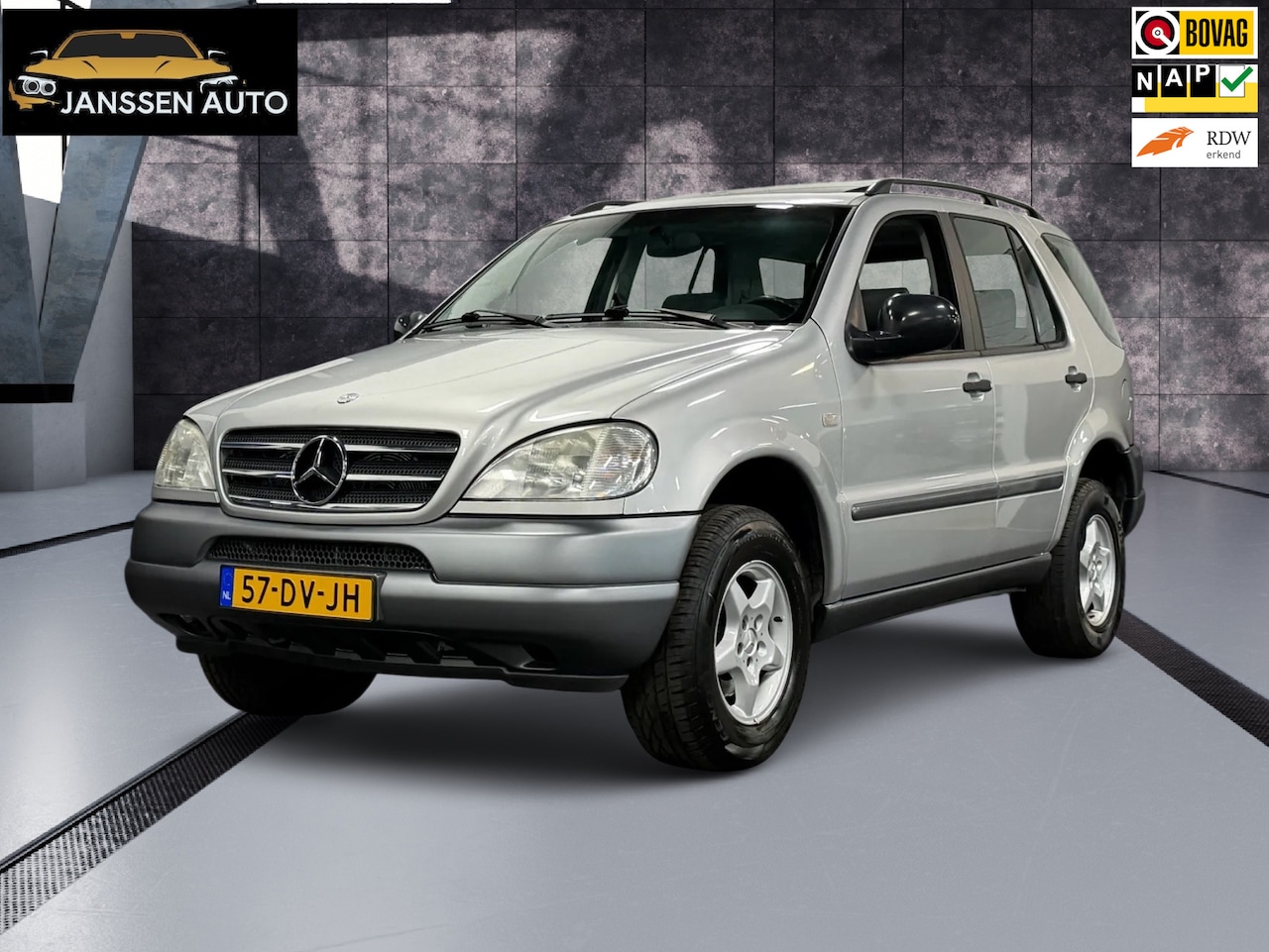 Mercedes-Benz M-klasse - 320 | Origineel NL Auto | NAP | 2e Eigenaar | Leder | Schuifdak | Unieke km Stand | Mooie - AutoWereld.nl