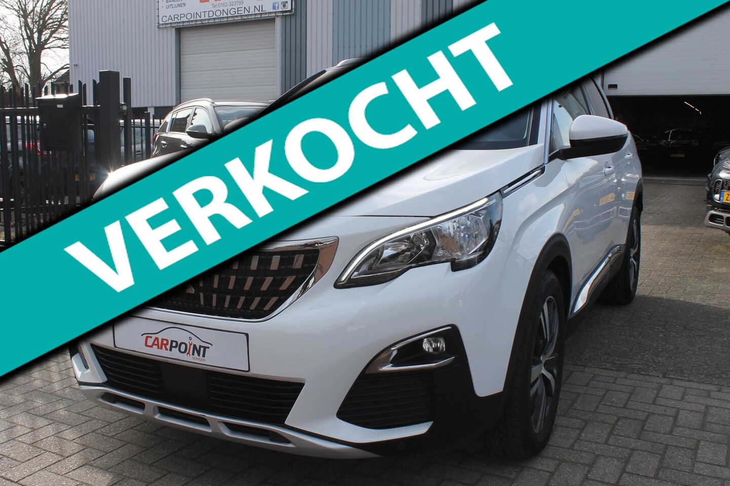 Peugeot 3008 - 1.2 PureTech Allure Pano Keyless 360 Camera Nieuwstaat!! - AutoWereld.nl