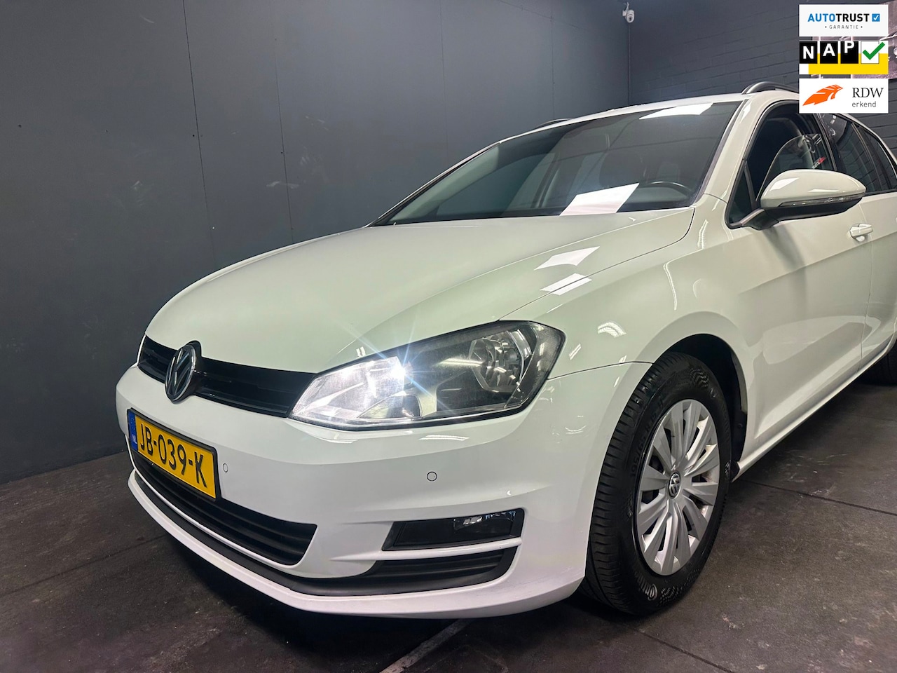 Volkswagen Golf Variant - 1.6 TDI DSG CARPLAY NL 1EIGENAAR DEALER ONDERHOUDEN. - AutoWereld.nl
