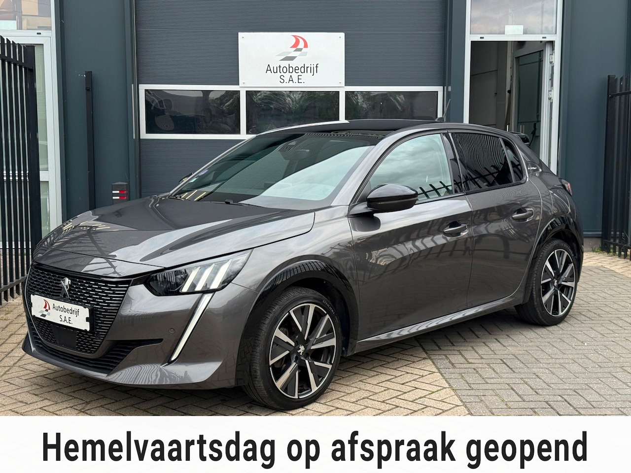 Peugeot 208 - 1.2 PureTech GT-Line CARPLAY PANO COCKPIT CAMERA - AutoWereld.nl