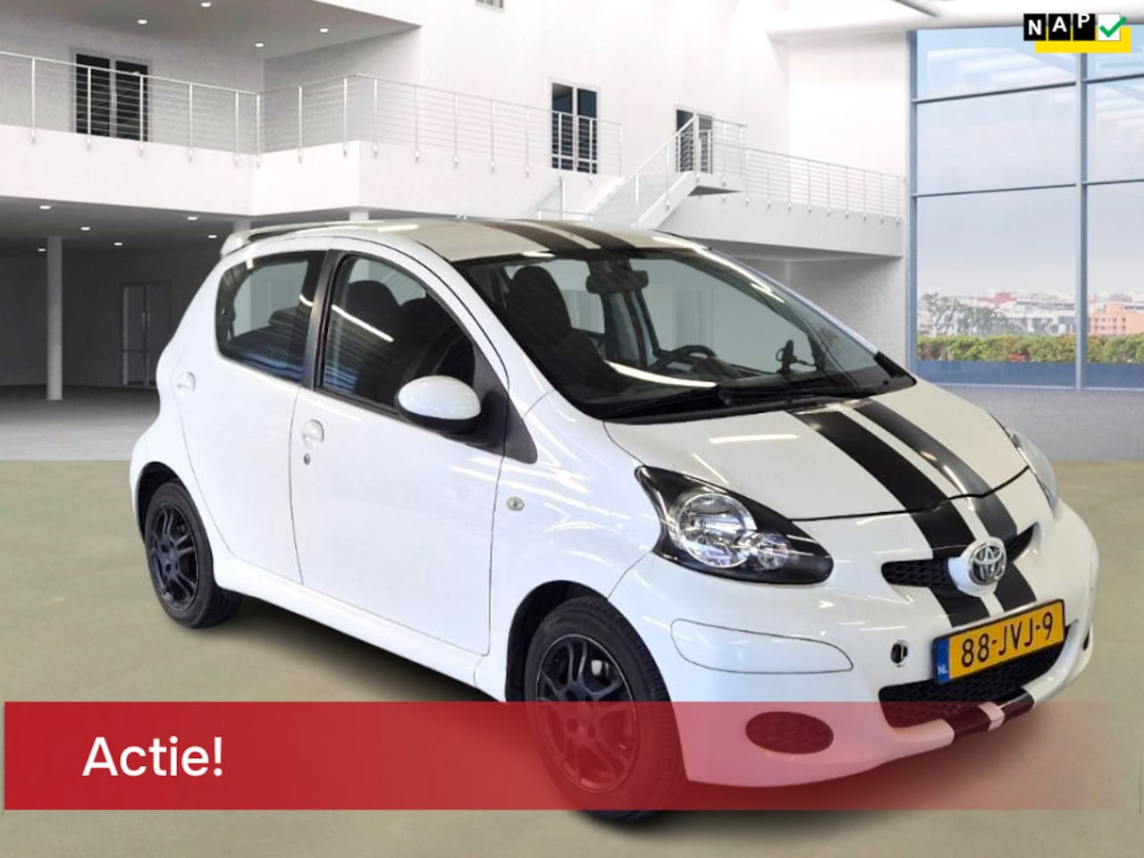 Toyota Aygo - 1.0-12V TIJDELIJKE ACTIE: NU €500 KORTING - DEZE WEEK! AIRCO NIEUWE APK 1E EIGENAAR VELGEN - AutoWereld.nl