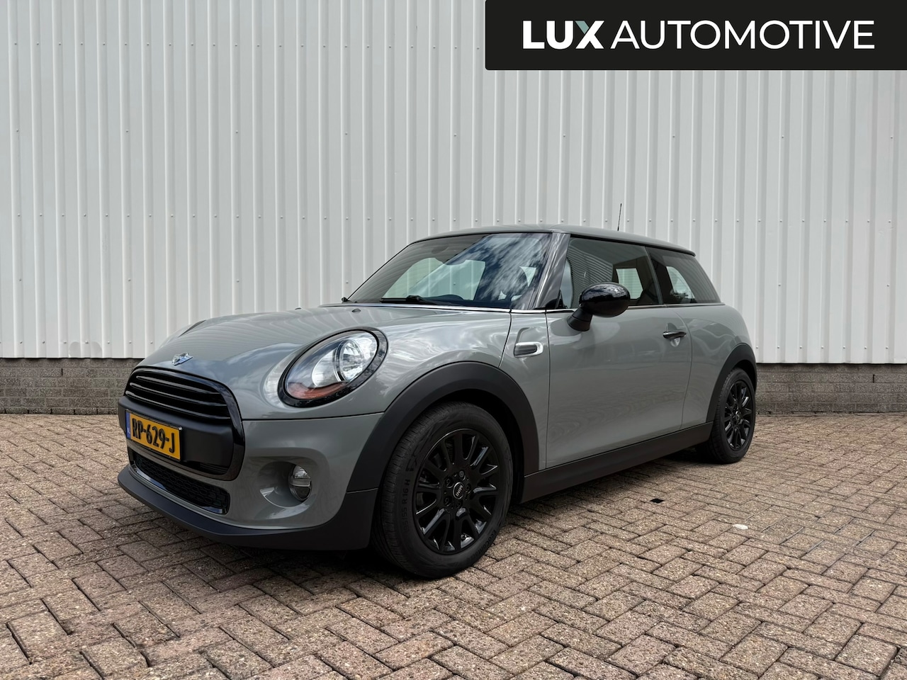MINI One - Mini 1.2 Pepper Business, Nav, Climate control, Nieuwstaat, NAP - AutoWereld.nl