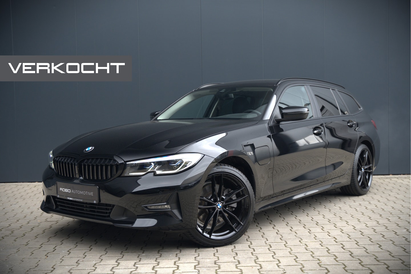 BMW 3-serie Touring - 320e xDrive Business Edition Plus Sport | Laser Led | Vol Leer | Stuurverwarming | Stoelve - AutoWereld.nl