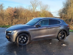 Alfa Romeo Stelvio - 2.2d Super Super nette Stelvio 2.2 JTDm / 240 pk en 520 Nm!!