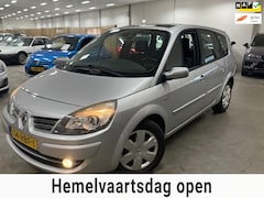 Renault Grand Scénic - 2.0-16V Business Line / AUTOMAAT / NAVI-MULTIEMEDIA / PANORAMADAK