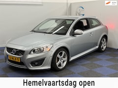 Volvo C30 - 1.6 R-Edition / NETTE AUTO / DEALER ONDERHOUDEN / RIJDT SCHAKELT GOED