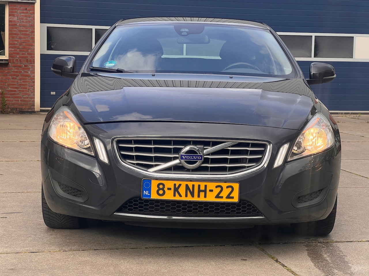 Volvo V60 - 1.6 T3 Momentum 1.6 T3 Momentum - AutoWereld.nl