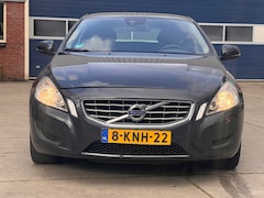 Volvo V60 - 1.6 T3 Momentum