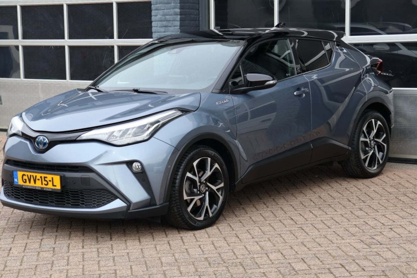Toyota C-HR - 2.0 Hybrid Dynamic 2.0 Hybrid dynamic 184 pk, navigatie, camera - AutoWereld.nl