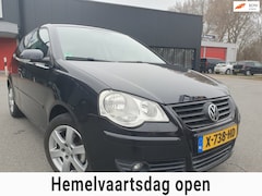 Volkswagen Polo - 1.2 12V Trendline | Nwe Distributie | Cruise | Parkeersensoren