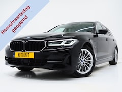 BMW 5-serie Touring - 530e xDrive | LED Grille | Trekhaak | Leder | Adaptive Cruise | HUD | Keyless | Camera | C