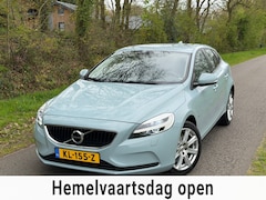 Volvo V40 - 2.0 D2 Nordic+ | Automaat + Navi + Cruise Nu € 13.975,