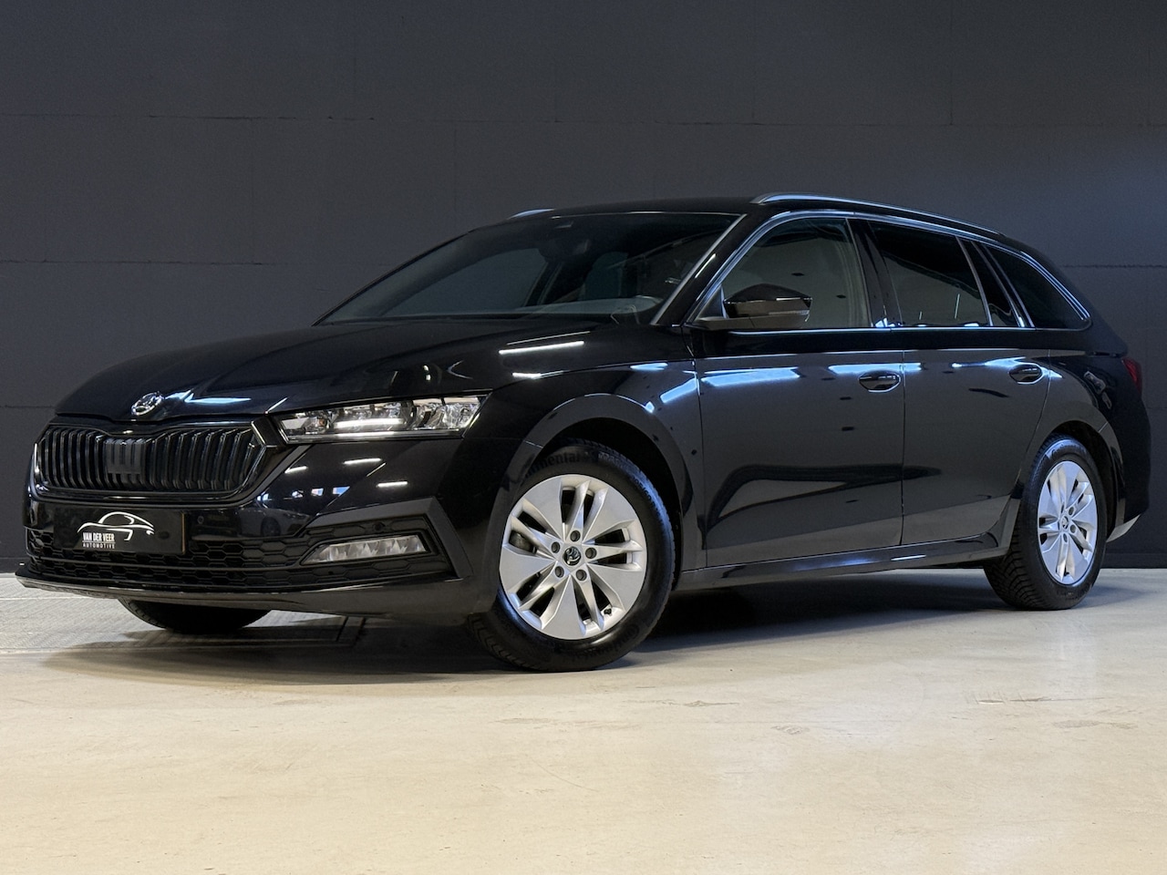 Skoda Octavia Combi - 1.0 TSI Sport Business | Apple Carplay | Stoelverwarming | Trekhaak - AutoWereld.nl