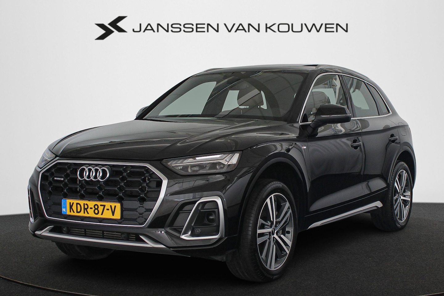 Audi Q5 - 55 TFSI e S edition Pano Trekhaak Bang&Olufsen Leder Stoelverwarming 20" - AutoWereld.nl