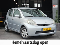 Daihatsu Sirion 2 - 1.0-12V Premium|Airco|El.Ramen|NAP|APK