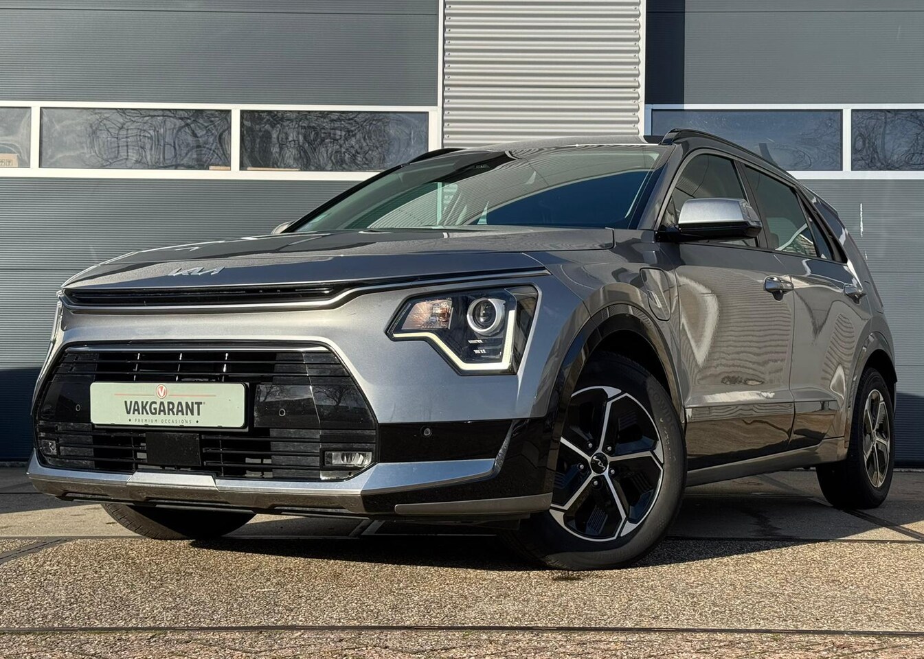 Kia Niro - 1.6 GDi PHEV DynamicLine |Camera |Elektr. stoel |Keyless |ACC - AutoWereld.nl