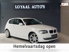 BMW 1-serie - 118i Business Line | AUT | PANODAK | AIRCO | CRUISE | LEDER | STOEL.VERW | APK
