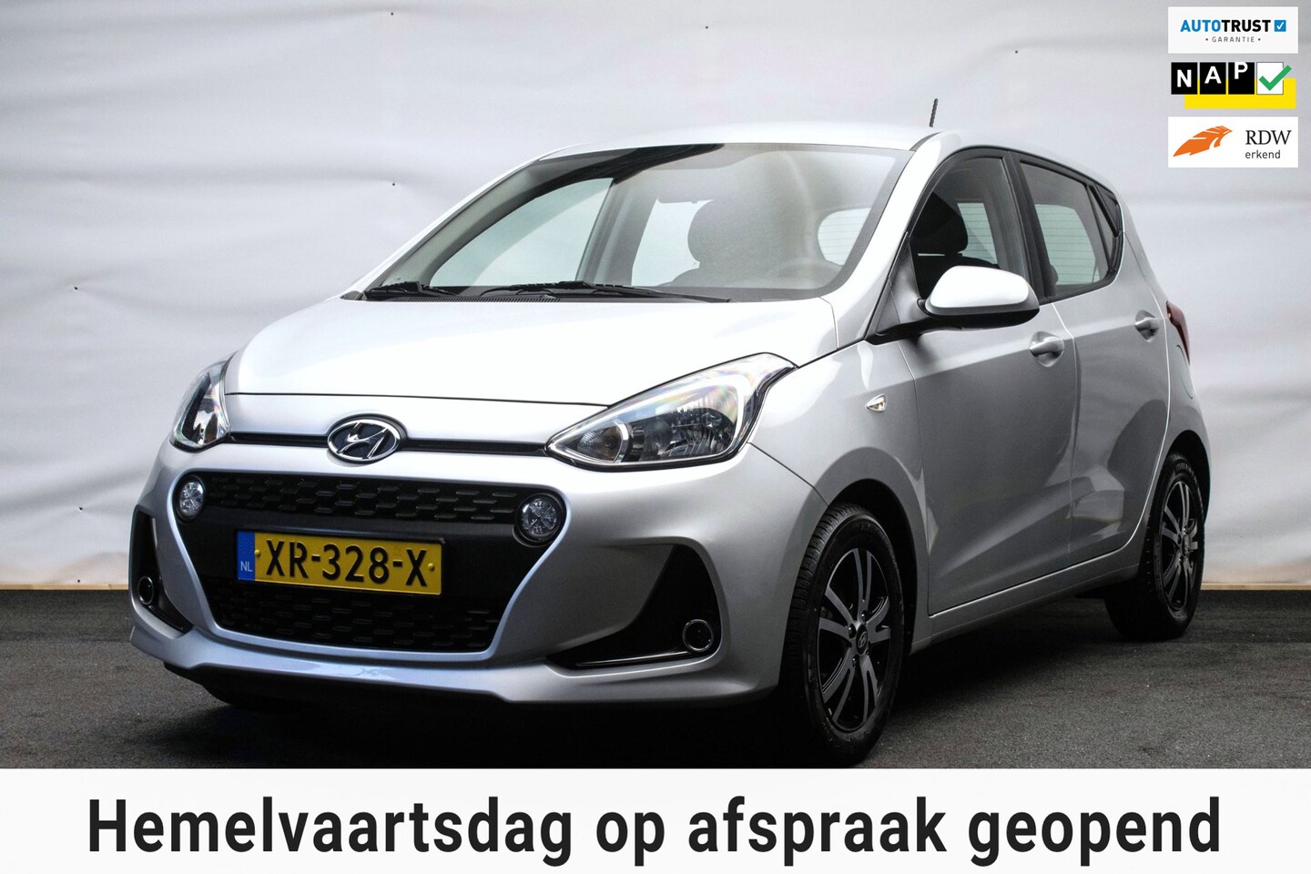 Hyundai i10 - 1.0i Comfort Luxury NL-auto [ Carplay Cruise Control Parkeersensoren Navigatie DAB+ Airco - AutoWereld.nl