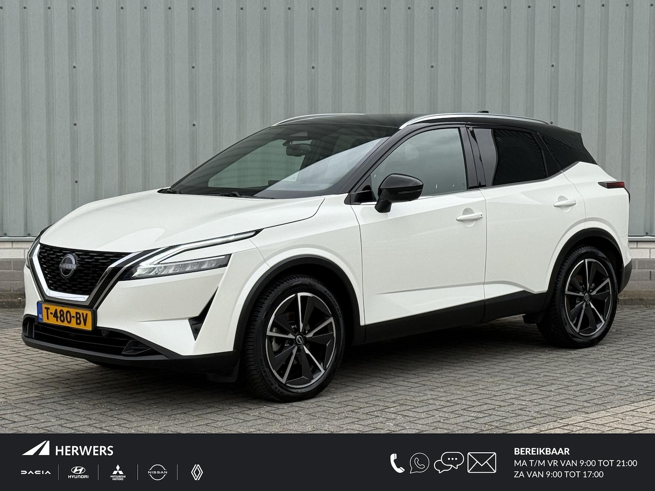 Nissan Qashqai - 1.3 MHEV Tekna / NL Auto / Trekhaak 1400 KG / Panoramadak / All Seasonbanden / Half Leder - AutoWereld.nl