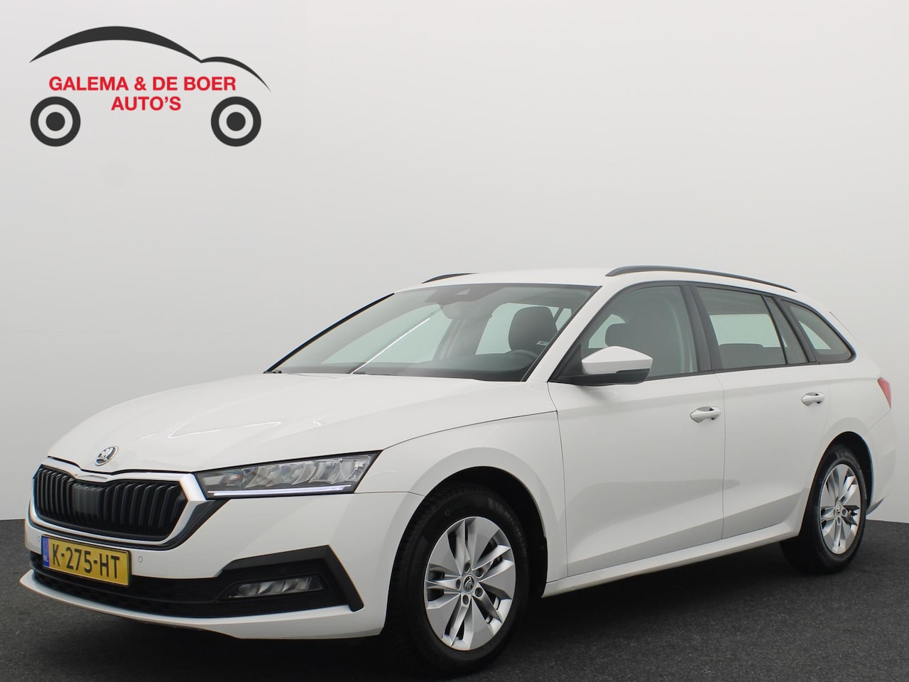 Skoda Octavia Combi - 1.0 e-TSI Business Edition AUTOMAAT / TREKHAAK / CLIMA / CARPLAY / FULL LED / PDC / BLUETO - AutoWereld.nl