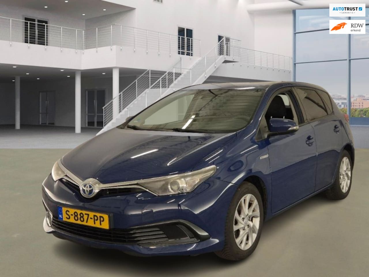 Toyota Auris - 1.8 Hybrid Dynamic 1.8 Hybrid Dynamic - AutoWereld.nl